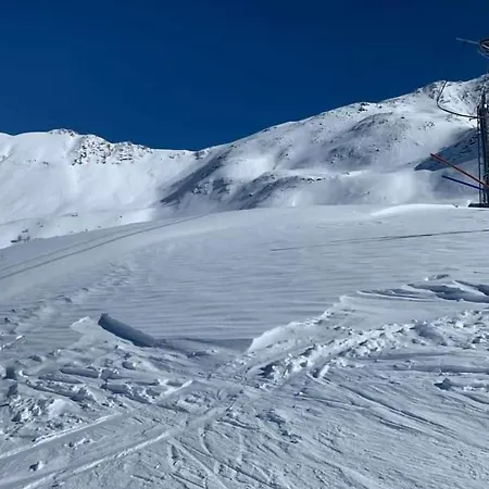 Pied Des Pistes Super Sauze Enchastrayes